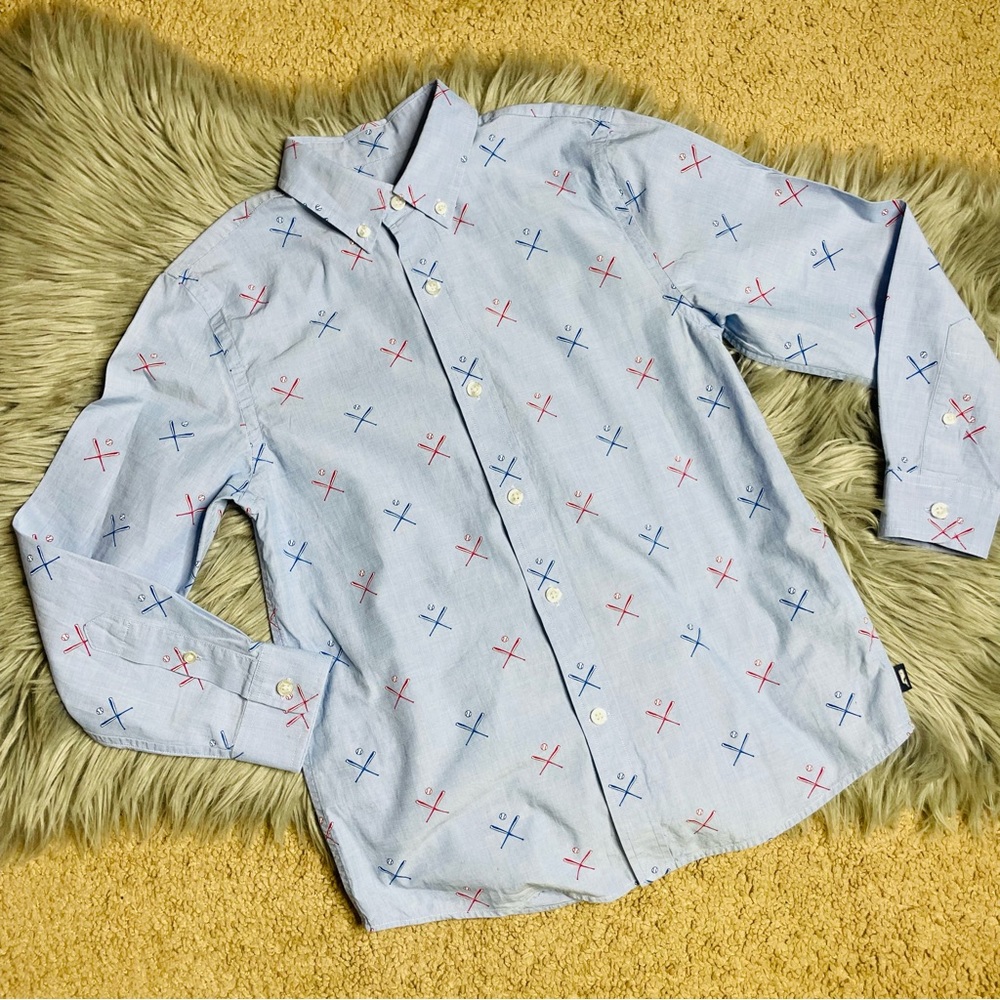 Vineyard vines buttons down dress shirt